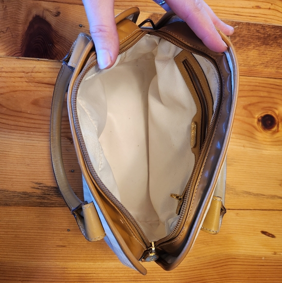 Authentic Fendi Shoulder Bag - Picture 8 of 9